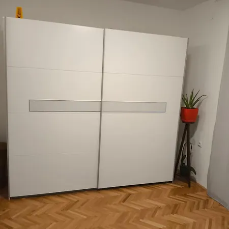 Aurora Apartment