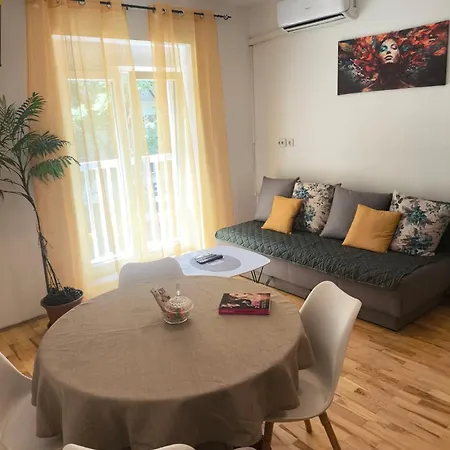Apartment Aurora